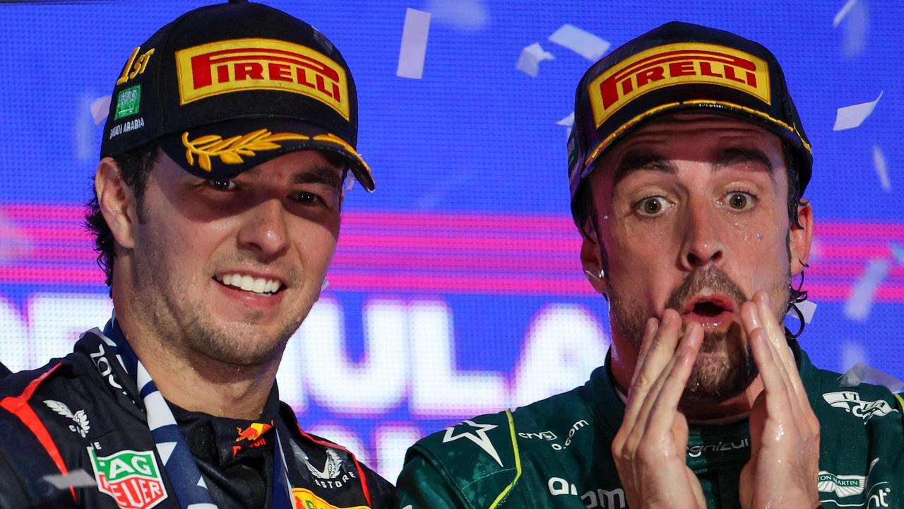 Suudi Arabistan GP: İlk İki Aynı, Kazanan Perez kapak fotoğrafı